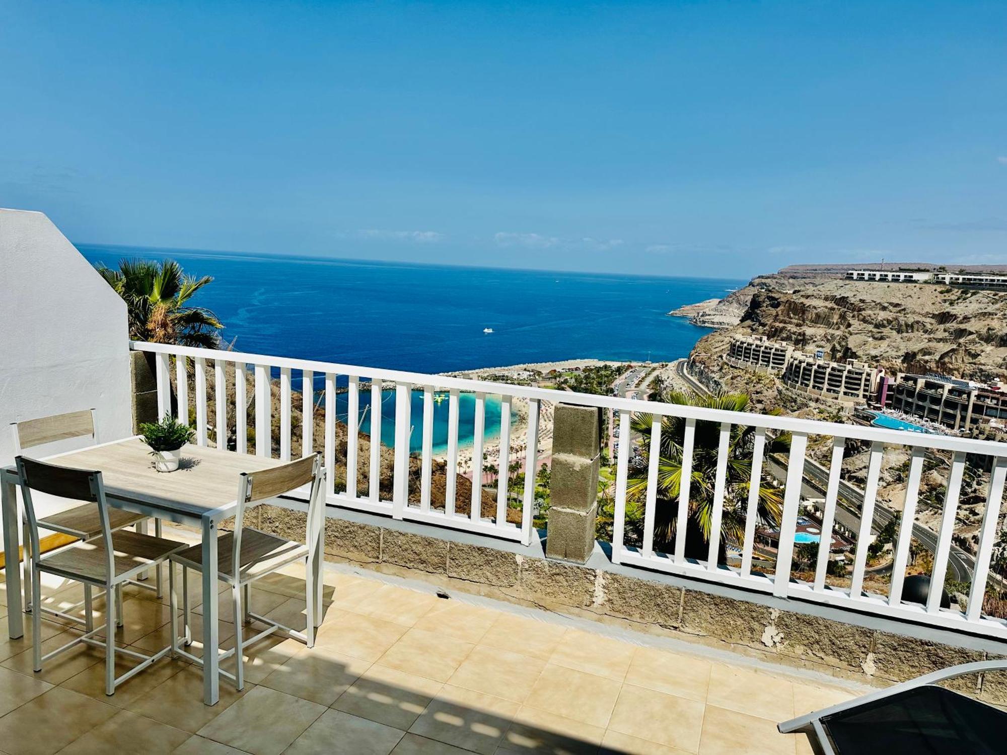 Апартаменты Amadores Balcony - With Ocean View. Экстерьер фото